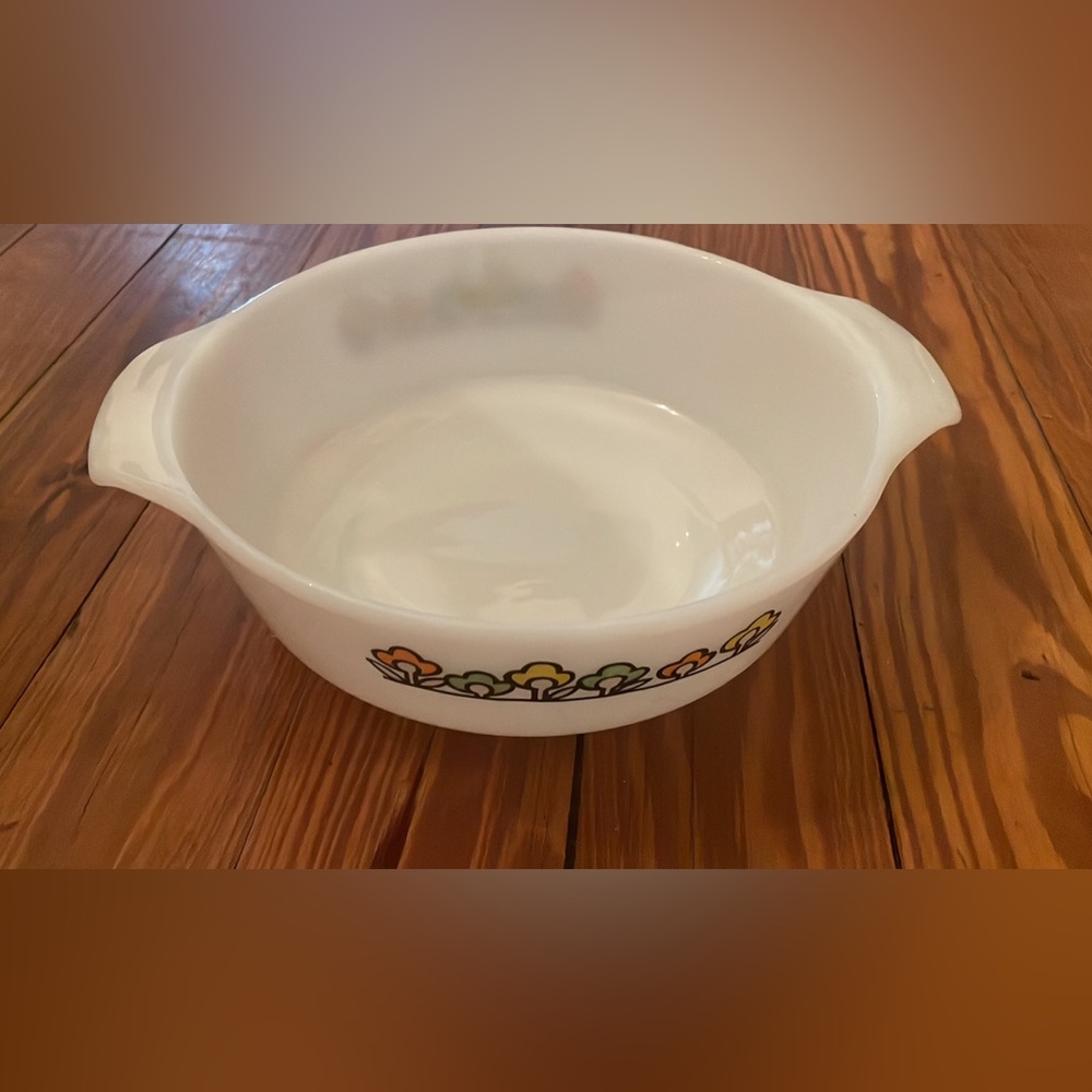 Summerfield pattern vintage fire king anchor hockey casserole dish